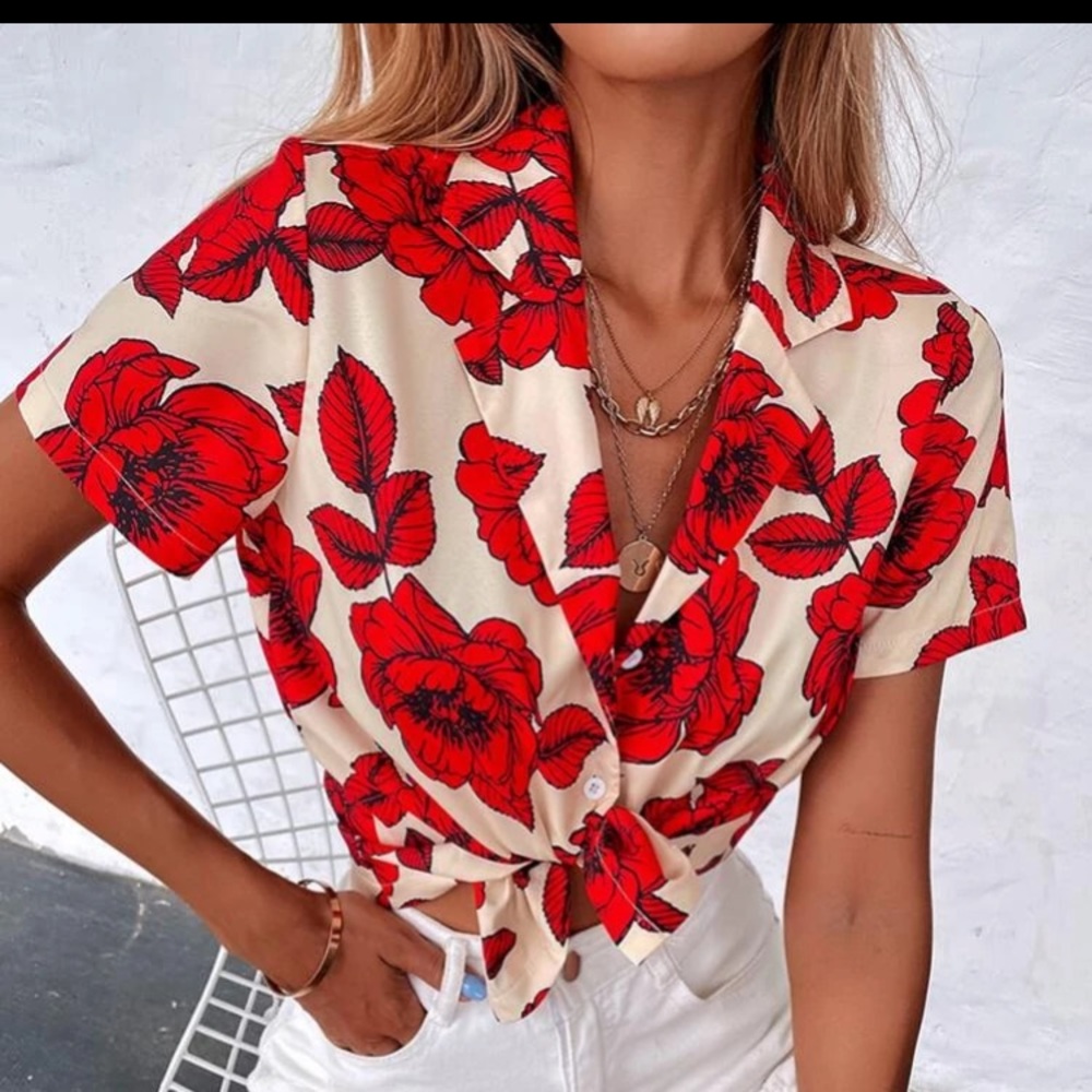 *NEW* Shein Floral button up blouse.